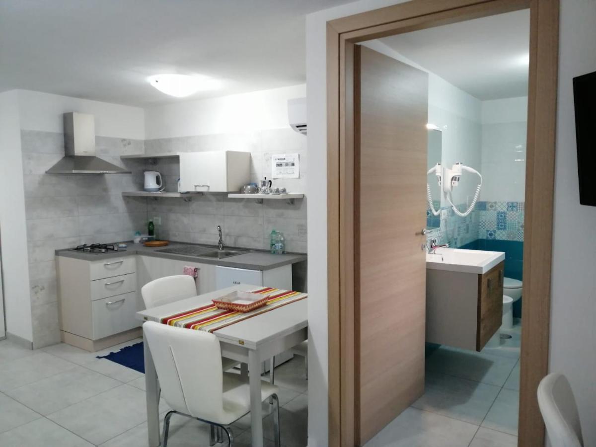 Monolocale Tirreno Studio Seafront Formia Buitenkant foto